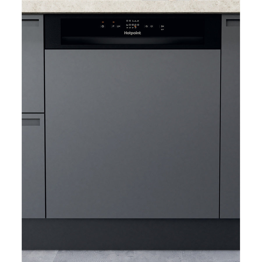 Hotpoint Dishwasher Semi-Integrated Black | H3BL626BUK