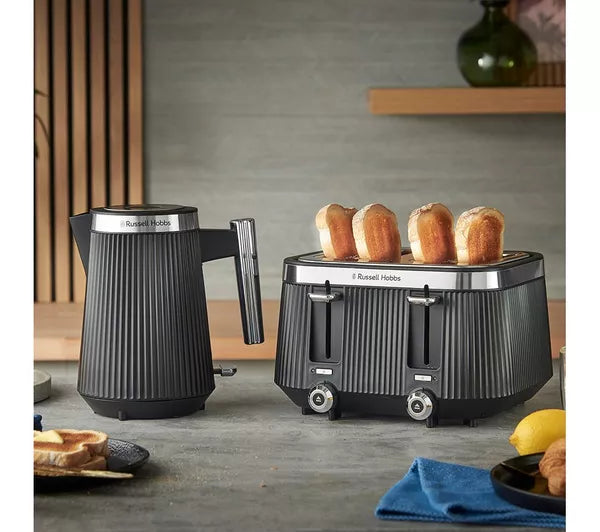 Russell Hobbs Bronte 4 Slice Toaster Black | 26770