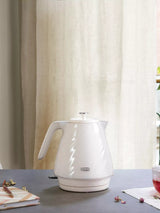 DeLonghi Ballerina Seta 1.7L Kettle Silk Cream | KBDS3001.CR thumbnail 5