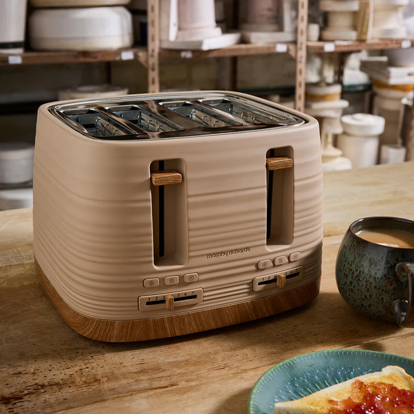 Morphy Richards Clay 4 Slice Toaster Brown | 243100