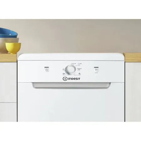 Indesit Slimline Freestanding Dishwasher White | DF9E1B10UK