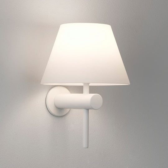 Astro Roma bathroom wall light in Matt white - 1050008
