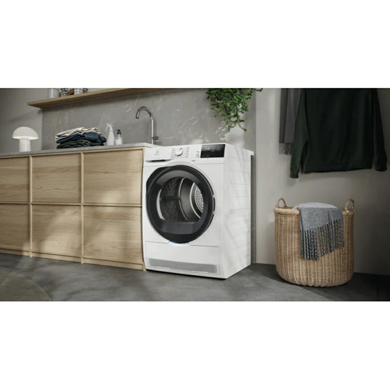 Electrolux 8kg Heat Pump Tumble Dryer White | EDHI6285B