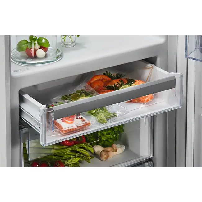 AEG 9000 Series Integrated Fridge | NSK9Z181EC