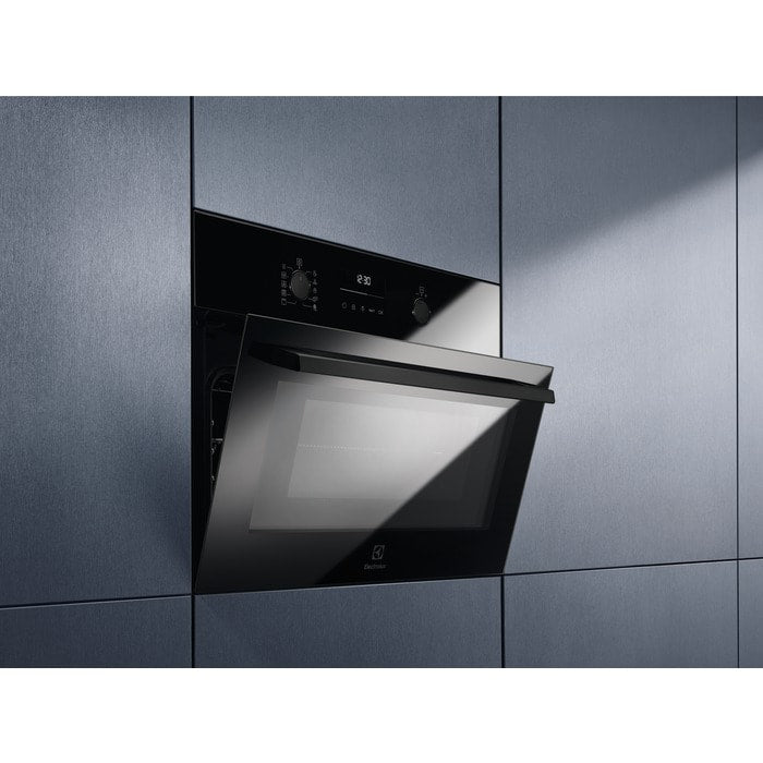 Electrolux Built-in Electric Single Oven Black | EVLDE46K