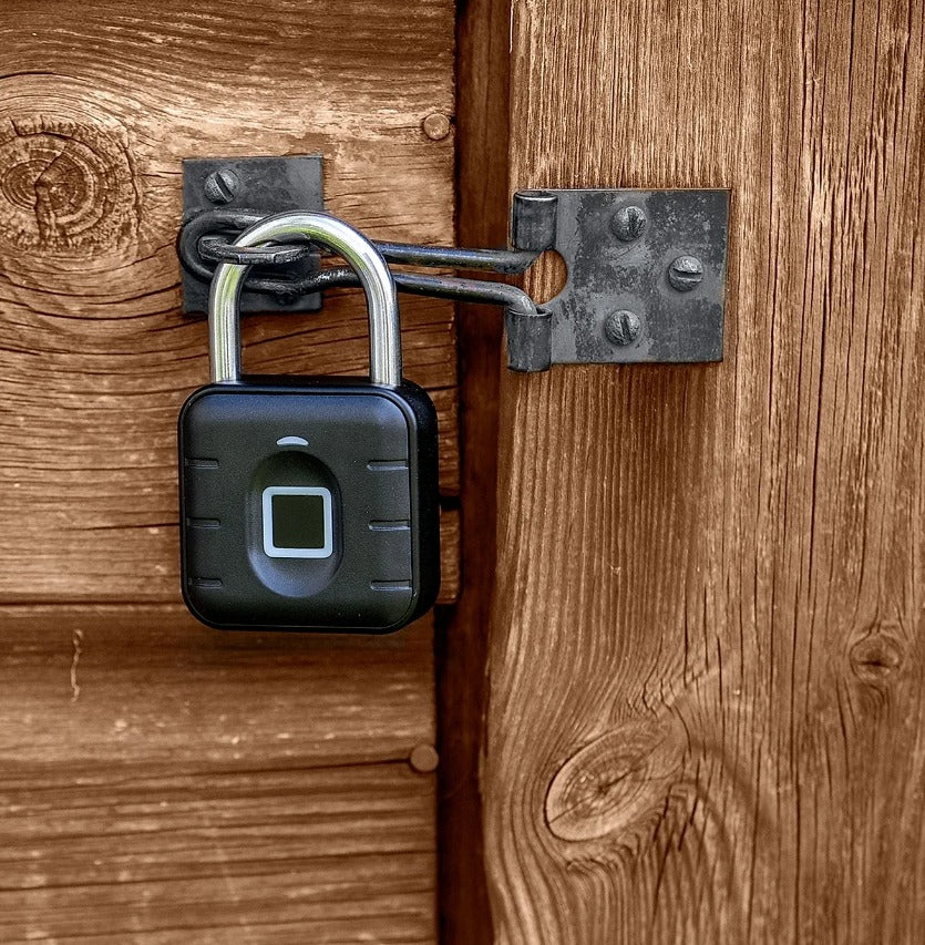Groove My Lock Fingerprint Padlock | GVTR01