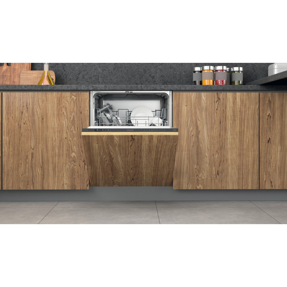 Hotpoint Integrated Dishwasher 14 Place Setting | H2IHD526BUK
