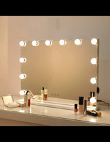 Hollywood 12W LED Landscape Lighted Vanity Mirror with USB CCT - HW002 thumbnail 3