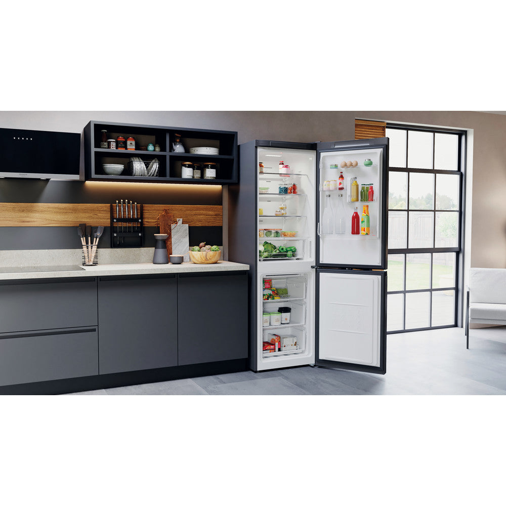 Hotpoint 70/30 Fridge Freezer Frost Free Silver Black | H5X820SK