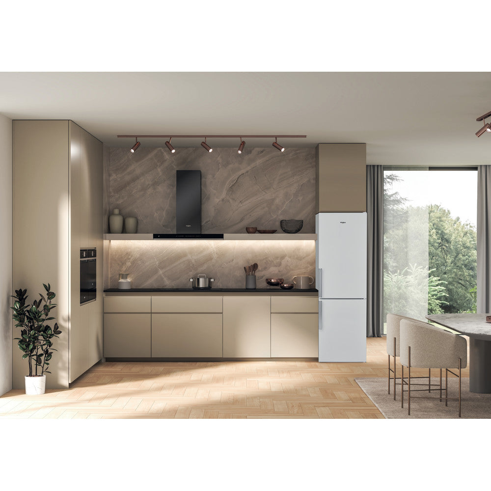 Whirlpool Freestanding Fridge Freezer | W5821EWUK