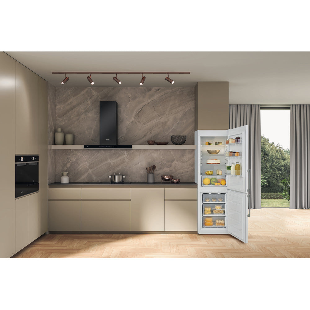Whirlpool Freestanding Fridge Freezer | W5821EWUK