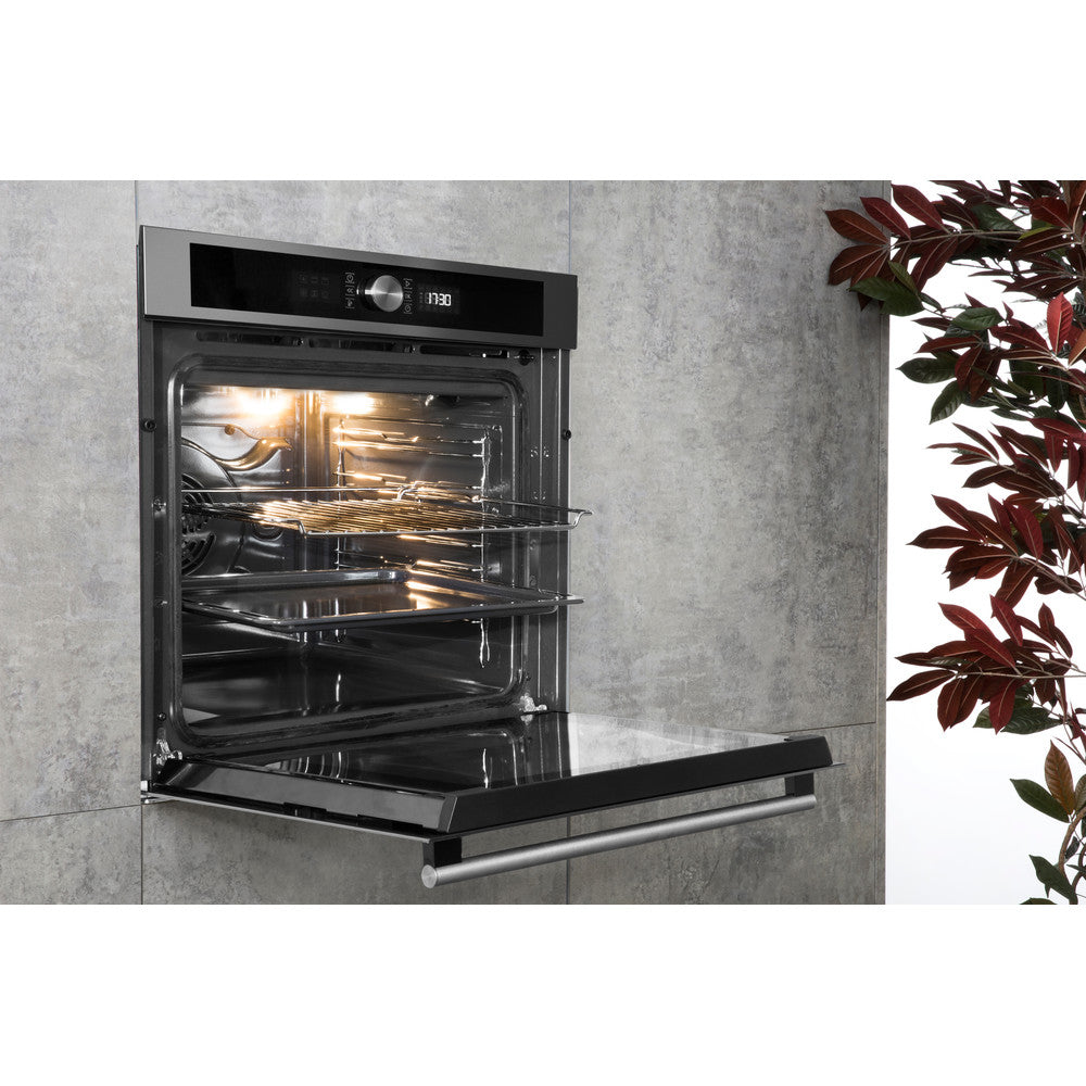 Hotpoint Class 5 Electric Single Built In Oven Stainless Steel | SI5854PIX