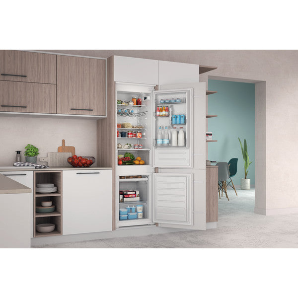 Indesit Integrated 70/30 Fridge Freezer Low Frost White | INC18D011B1
