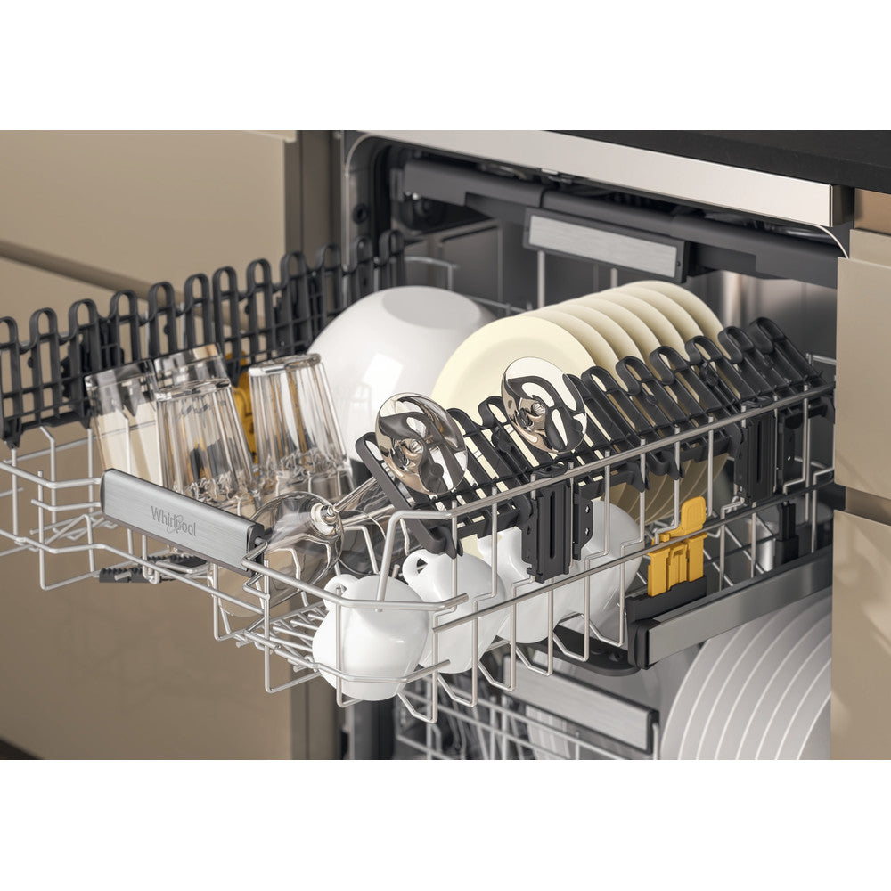 Whirlpool Freestanding 15 Place Maxi Space Dishwasher Inox l W7FHS51XUK