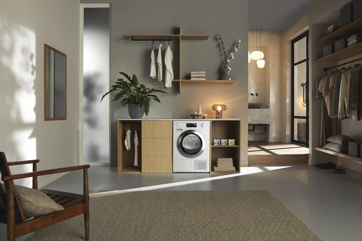 Miele, EcoSpeed, 8kg Heat Pump, Tumble Dryer, White | TEF765WP